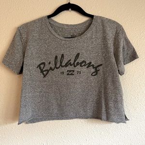 3/$20 🛍️ Billabong Crop Tee